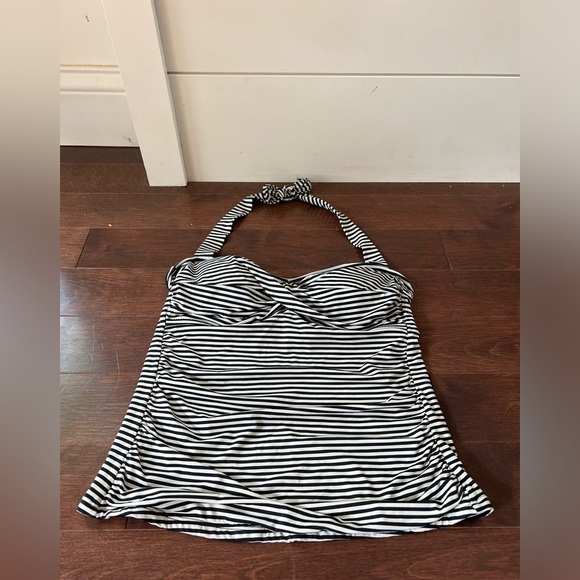 Garnett Hill sz 4 white and black Tankini top - Picture 1 of 4